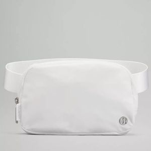 White Lululemon Everywhere Belt Bag - NWT